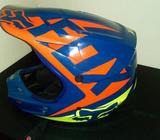 Casco Fox V1