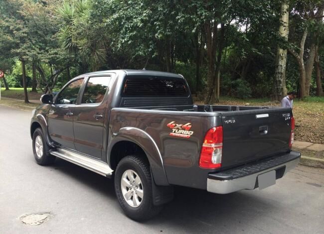 Toyota Hilux 3.0