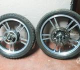 Aros con Llanta para Moto en Buen Estado