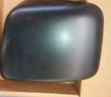 Cobertor Espejo Titan Nissan