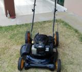 Maquina para Cortar Zacate Cuatro Ruedas