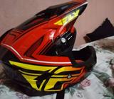Casco Fly