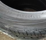 Dos Llantas Muy Enteras