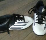 Tenis para Fútbol Adidas