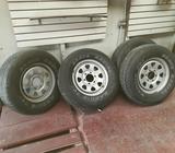 Vendo Aros 16 de 4x4, Llantas Pellejos