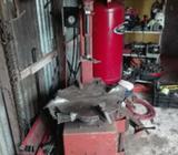 Maquina de Arreglar Llantas Y Compresor