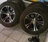 Vendo Aros Son 17x6. Enn100 8.5 de Ancho