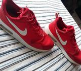 Nike Tavas Talla 41-42