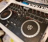 Mezcladora de Música Numark