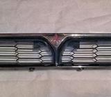 Parrilla Mitsubishi Galant 2002