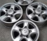 Aros #16 Originales Toyota