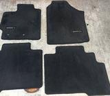 Alfombras originales de toyota yaris