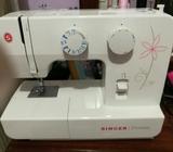 Maquina Singer. Nueva