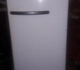 Refrigeradora