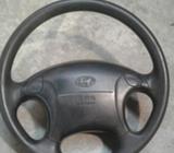 Hyundai Elantra Avante Volante con Bolsa