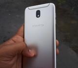 J7 Pro con Detalle en Glas Y A52017