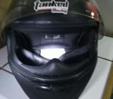 Casco Moto Tanked