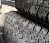 Vendo 2 Llantas 235/60/16 a Un 60%