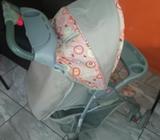 Coche con Silla Y Base