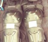 PROTECTORES DE BRAZOS PIERNAS Y GUANTES