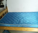 Se vende cama con colchón