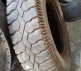 Vendo 2 Llantas 7.50x16 Y Aros Y Llantas