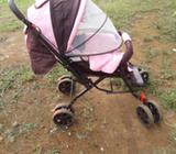 Se Vende Coche de Niña en 20 Mil