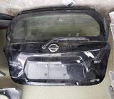 Compuerta trasera de Nissan Versa Note