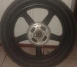 Aro 16 para Moto Y Foco Delantero