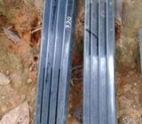 Nissan 720 Tapitas de Los Lados de Cabin