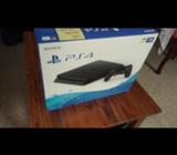 Se vende ps4 nuevo de un tera con control, un juego, etc