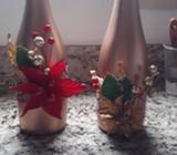 Se Decoran Botellas Navideñas
