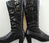 Botas Altas de Cuero Wonders