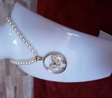 Collar Mariposa dentro de crystal