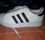 Adidas Superstar