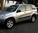 TOYOTA RAV4 2002!! RECIBO vehiculo menor valor
