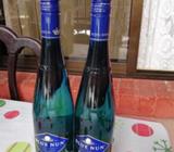 Vinos,gold Y Blue Nun