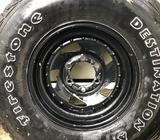 aros 15 con llantas 31x10.5 usados