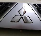 Parrilla Mitsubishi Outlander 2008