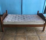 Se Vende Cama Y Colchon