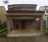 Hermosa Casa a la Venta en Condominio