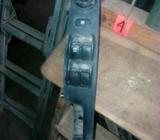 Control principal de los vidrios Hyundai i10 de cuatro puertas