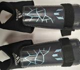 Adidas Espinillera para Niño