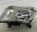 Farol Np300 Frontier Nissan