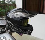 Se vende casco para hombre medida L