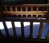 Cuna con Colchon de Madera Exc Estado