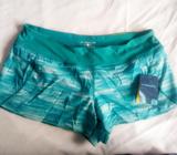 Short Brooks. Talla L