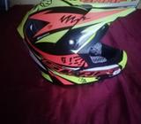 Se Vende Casco en 25 Mil Negociable