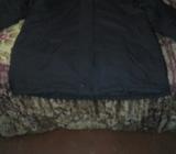 Jacket Negra con Gorro