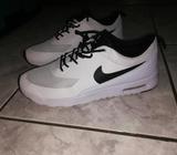 Nike Air Max Thea, Solo Una Vez Usadas